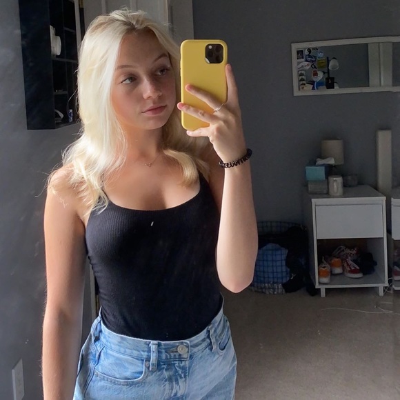 Meet your Posher, Kiara - Picture 2 of 2